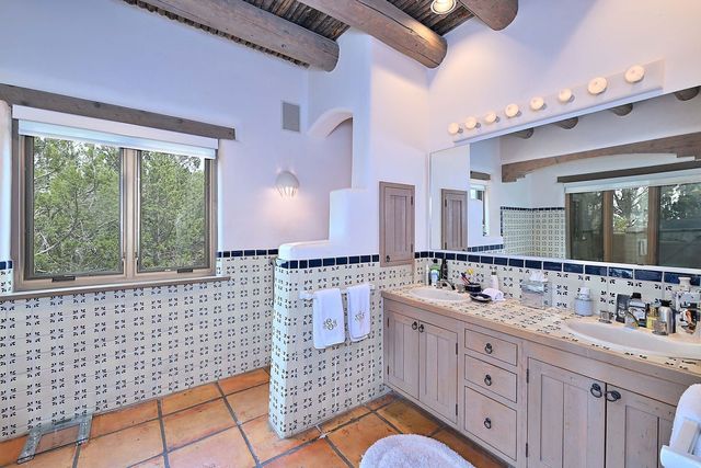 213 Tano Road, Santa Fe, NM 87506