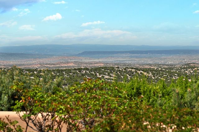 213 Tano Road, Santa Fe, NM 87506