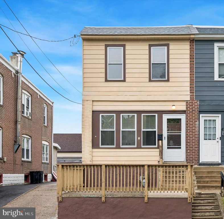 337 SENECA ST, Lester, PA 19029