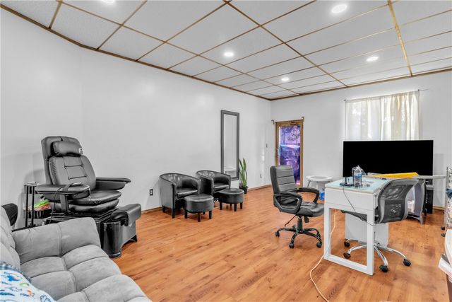 5132 Butler St, Lawrenceville, PA 15201