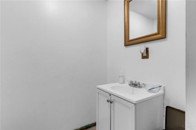 5132 Butler St, Lawrenceville, PA 15201