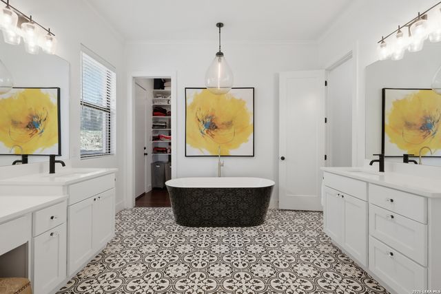 23850 Castle Peak, San Antonio, TX 78258