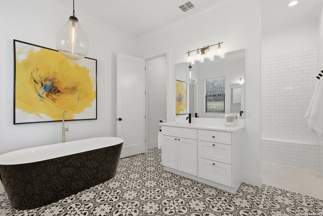 23850 Castle Peak, San Antonio, TX 78258