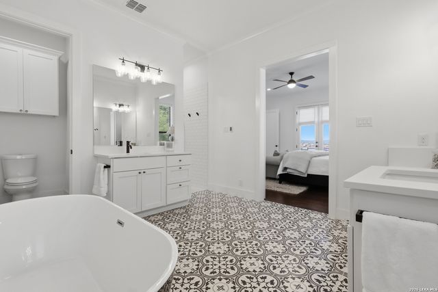 23850 Castle Peak, San Antonio, TX 78258