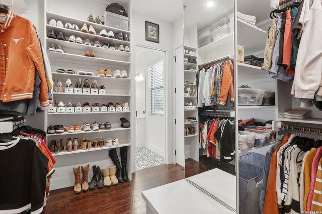 23850 Castle Peak, San Antonio, TX 78258