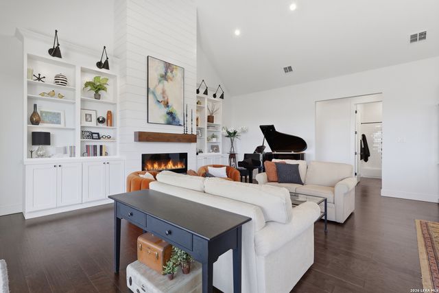 23850 Castle Peak, San Antonio, TX 78258