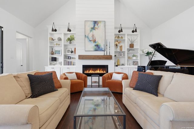 23850 Castle Peak, San Antonio, TX 78258