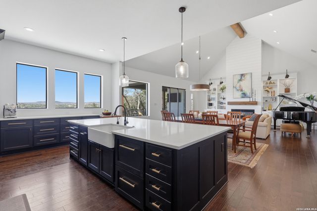 23850 Castle Peak, San Antonio, TX 78258