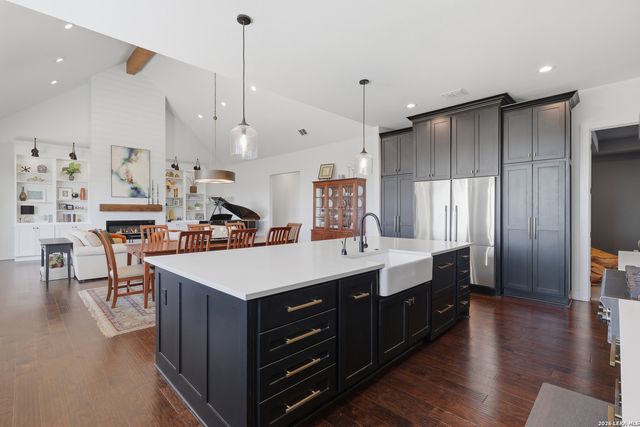 23850 Castle Peak, San Antonio, TX 78258