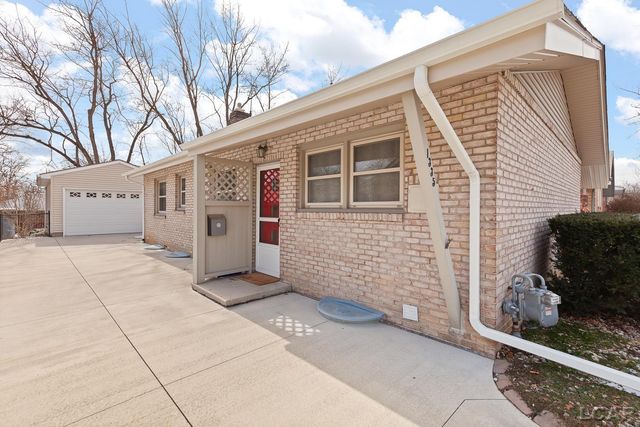 1335 Spencer Place, Adrian, MI 49221