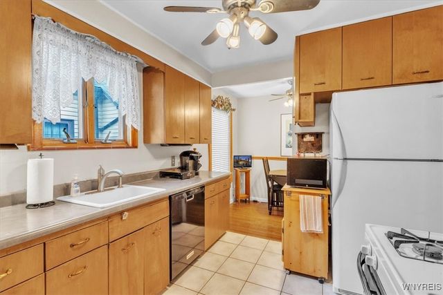 27 Arundel Road, Buffalo, NY 14216