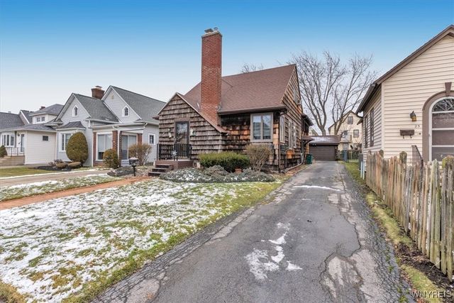 27 Arundel Road, Buffalo, NY 14216