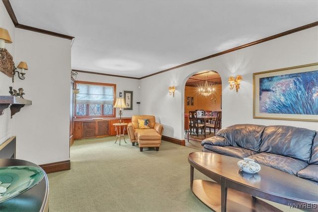 27 Arundel Road, Buffalo, NY 14216