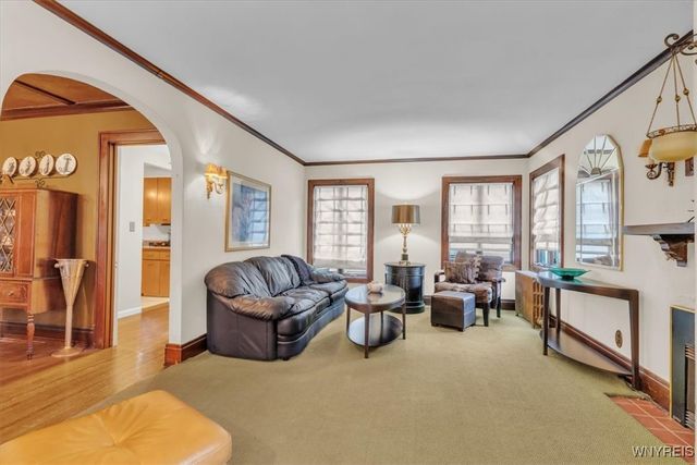 27 Arundel Road, Buffalo, NY 14216