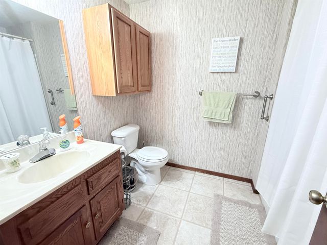 8720 E Boston St, Wichita, KS 67207