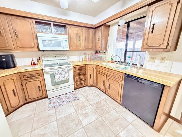 8720 E Boston St, Wichita, KS 67207