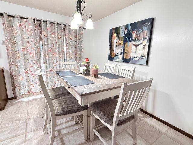 8720 E Boston St, Wichita, KS 67207