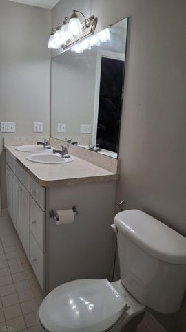 5498 Greenway Drive 47, Trenton, MI 48183