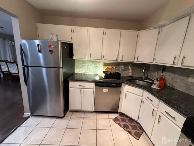 5192 Beech Court, South Brunswick, NJ 08852