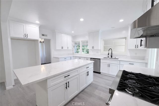18 Woodland Lane, Arcadia, CA 91006
