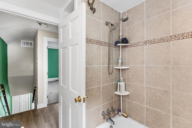 822 WYNDOM TER, Secane, PA 19018