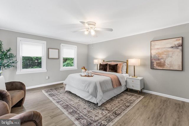 822 WYNDOM TER, Secane, PA 19018