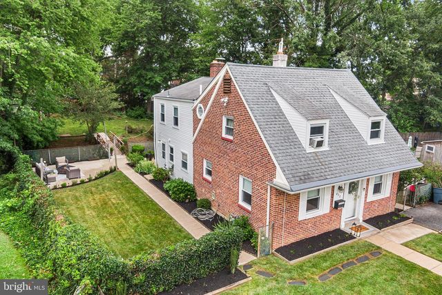 822 WYNDOM TER, Secane, PA 19018