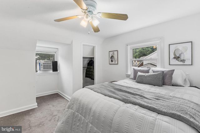 822 WYNDOM TER, Secane, PA 19018