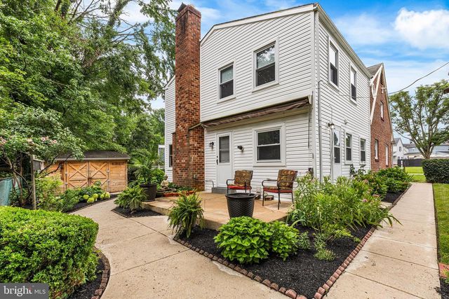822 WYNDOM TER, Secane, PA 19018