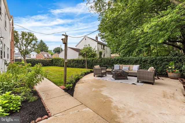 822 WYNDOM TER, Secane, PA 19018