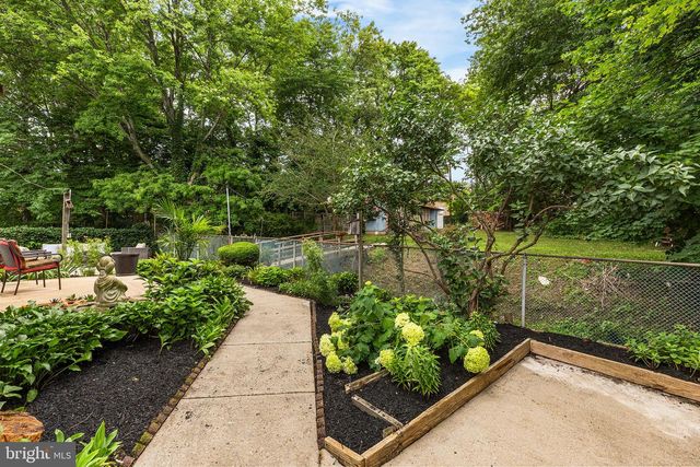 822 WYNDOM TER, Secane, PA 19018