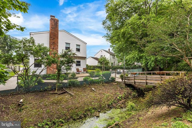 822 WYNDOM TER, Secane, PA 19018