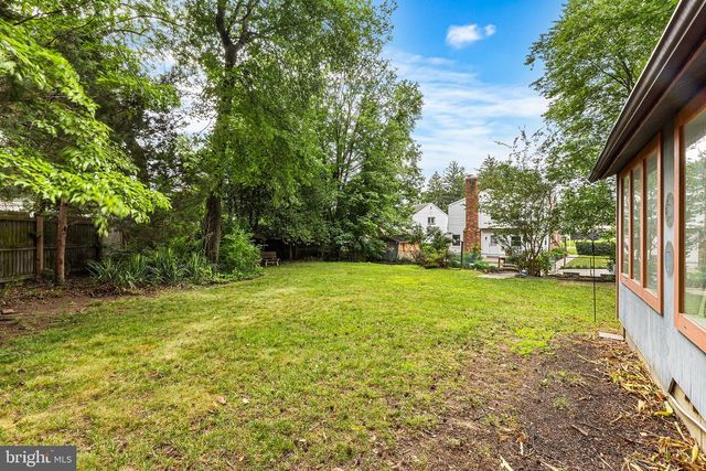 822 WYNDOM TER, Secane, PA 19018