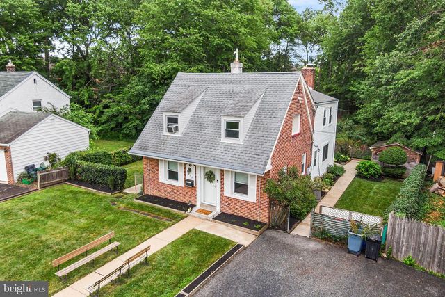 822 WYNDOM TER, Secane, PA 19018