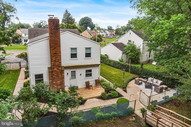 822 WYNDOM TER, Secane, PA 19018