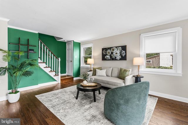822 WYNDOM TER, Secane, PA 19018