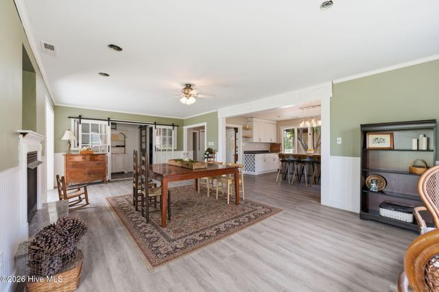 824 Pelican Drive, New Bern, NC 28560