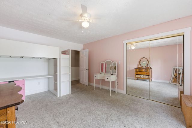 824 Pelican Drive, New Bern, NC 28560