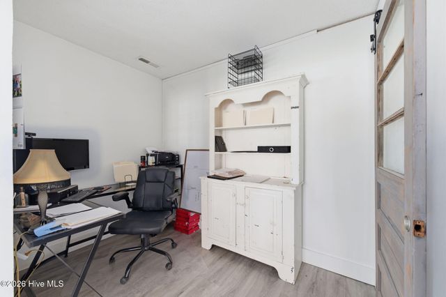 824 Pelican Drive, New Bern, NC 28560