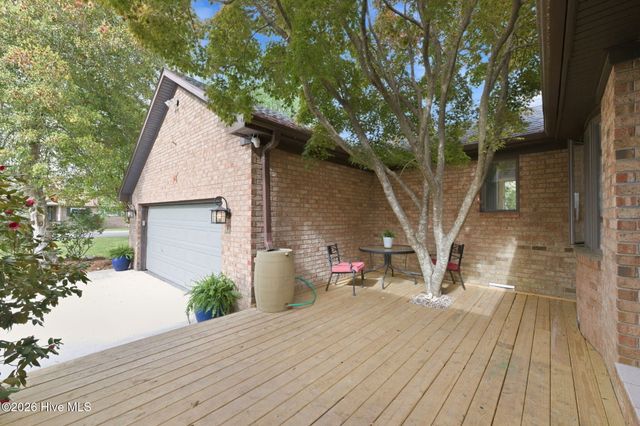 824 Pelican Drive, New Bern, NC 28560