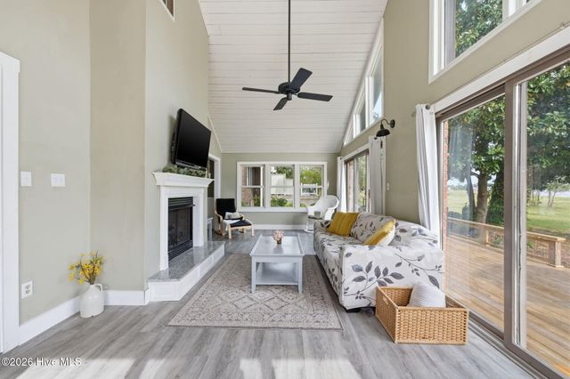 824 Pelican Drive, New Bern, NC 28560