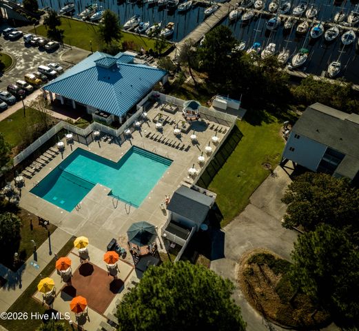 824 Pelican Drive, New Bern, NC 28560