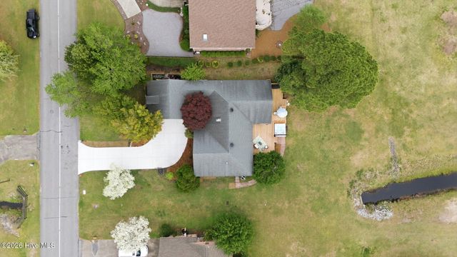 824 Pelican Drive, New Bern, NC 28560