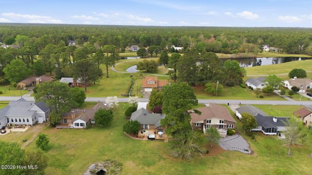 824 Pelican Drive, New Bern, NC 28560