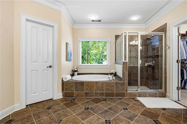 4054 Newhaven Circle NE, Brookhaven, GA 30319