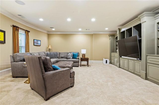 4054 Newhaven Circle NE, Brookhaven, GA 30319