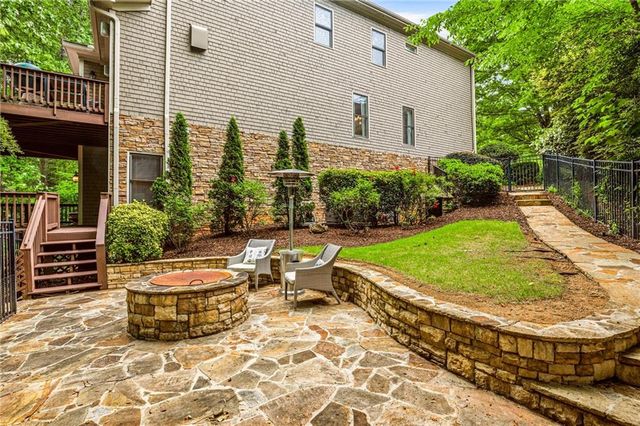 4054 Newhaven Circle NE, Brookhaven, GA 30319