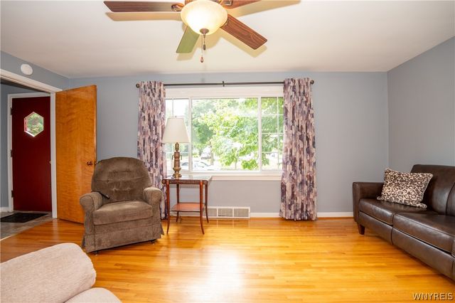 148 Deumant, Tonawanda, NY 14223