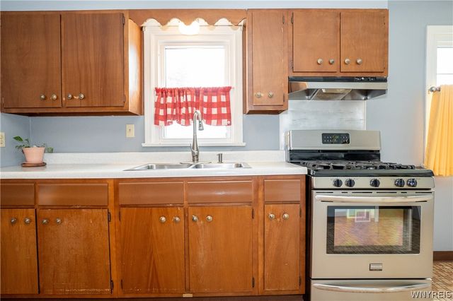 148 Deumant, Tonawanda, NY 14223