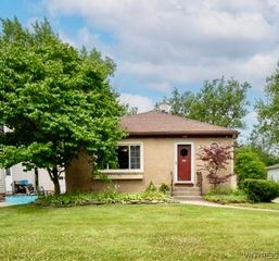 148 Deumant, Tonawanda, NY 14223